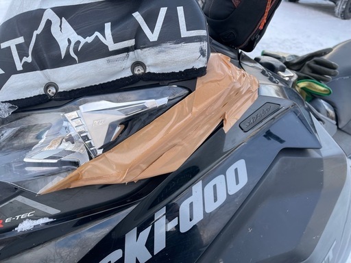スノーモービル　ski-doo SUMMIT X-T3  2016年174