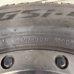 ホイール付きTOYO冬タイヤ285/60R18の画像