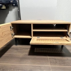 LOWYA ラタン調　
テレビボードの画像