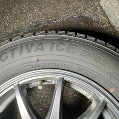 スタッドレス 185/70R14 4本 アルミホイール付き 2023年製の画像