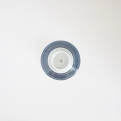 波佐見焼　藍駒　小皿の画像