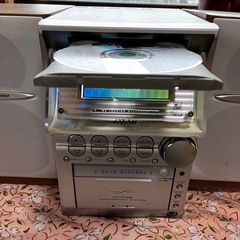CD.MD.カセット、ラジオ付きコンボの画像