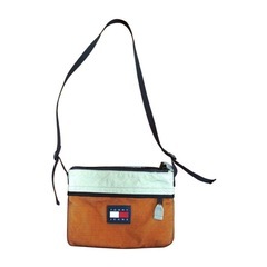 TOMMY JEANS サコッシュ　男女兼用の画像