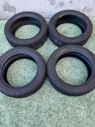 スタッドレスタイヤ 145/80R12 80/78N LT 4本セットバリ山