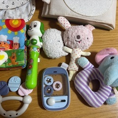 0歳児　おもちゃ　布絵本　帽子　いろいろ　　　の画像