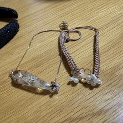 【新品未使用】ピアス、カチューシャ、アクセサリー　の画像