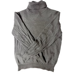 ブラック 羊毛100% Lサイズ タートルネックセーターの画像