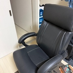 回転椅子の画像