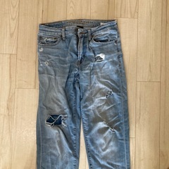 ジャンパー、ジーンズの画像