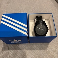 adidas 腕時計の画像