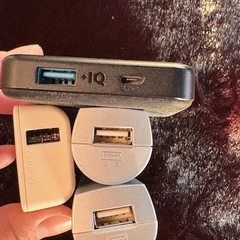 モバイルバッテリー 4つの画像