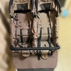二人乗りベビーカーの画像