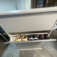 ◆◆薄型17cm　収納力抜群◆◆　白くてお洒落なシューズラックの画像