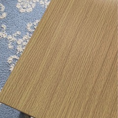 ブラウンローテーブルの画像