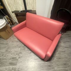 ◆◆ピンクが光るコンパクトソファー◆◆　一人暮らしにお薦めの画像