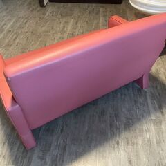 ◆◆ピンクが光るコンパクトソファー◆◆　一人暮らしにお薦めの画像