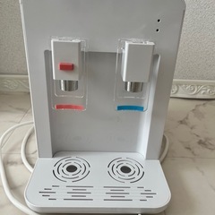 ペットボトル用ウォーターサーバー　白の画像