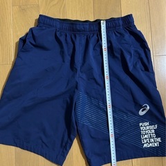 アシックスメンズ短パンの画像