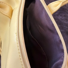 イエロー　ショルダーバッグの画像