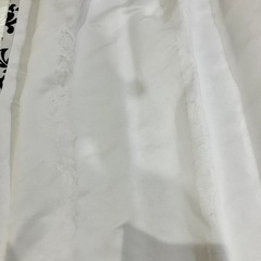 ニトリ　ダマスク柄　遮光１級　ドレープカーテン100×140　2枚の画像