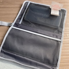 munchkin オムツ替えシート、ポーチの画像