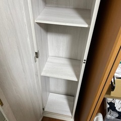 姿見つき本棚の画像