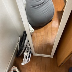 姿見つき本棚の画像