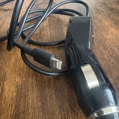 車載用充電器の画像