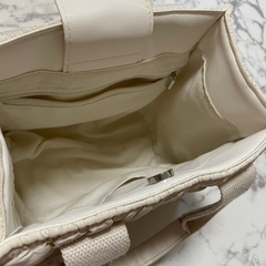 ハンドバッグ 白の画像