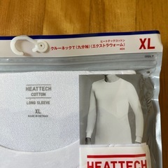 ②ユニクロ　極暖　XLの画像