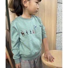 【リンクコーデ】ピープル刺繍スウェット(110cm)の画像