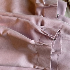 カーテンの画像