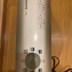 SANYO 電気ストーブ　2001年製の画像