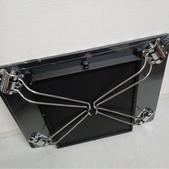 新品未使用 チェッカーフラッグデザインセンターテーブルの画像