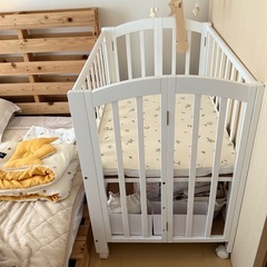 【豪華美品】ベビーベッド マットレス セットの画像