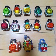 仮面ライダー鎧武⭐️ベルトとロックシードの画像
