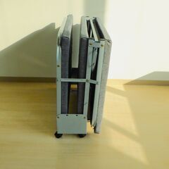 折りたたみベッド（グレー）【小金井市民限定】（小金井市再生家具）品番：12-02-08 ※新規優先の画像