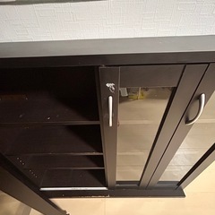 カウンター下収納の画像