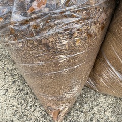 落ち葉ー堆肥用シュレッダー済み⓵の画像