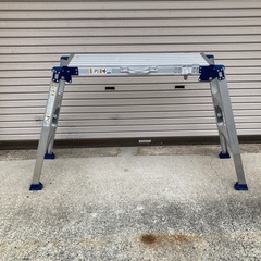 ピカ　足場台　洗車台　スライド脚立の画像