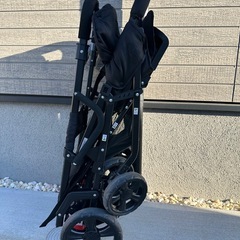 2人乗りベビーカーの画像