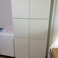 白　本棚　収納棚　鏡面加工の画像