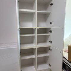 白　本棚　収納棚　鏡面加工の画像