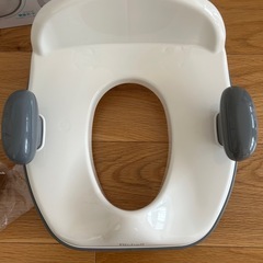 リッチェル　子供用　補助便座　箱付き　美品の画像