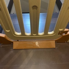 美品！！階段用ロック付きベビーゲートの画像