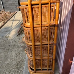 籐の引き出し4段の画像