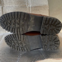 サイドファスナーのブーツの画像