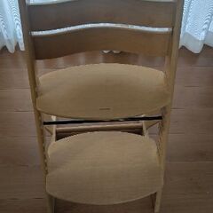 ベビーチェア　椅子の画像