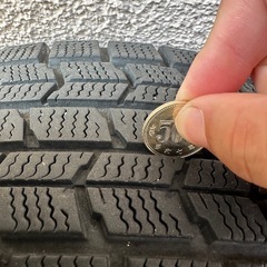 ダンロップスタッドレスタイヤ 4本 サイズ 175/65/R15の画像