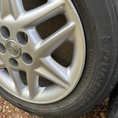 ダンロップスタッドレスタイヤ 4本 サイズ 175/65/R15の画像